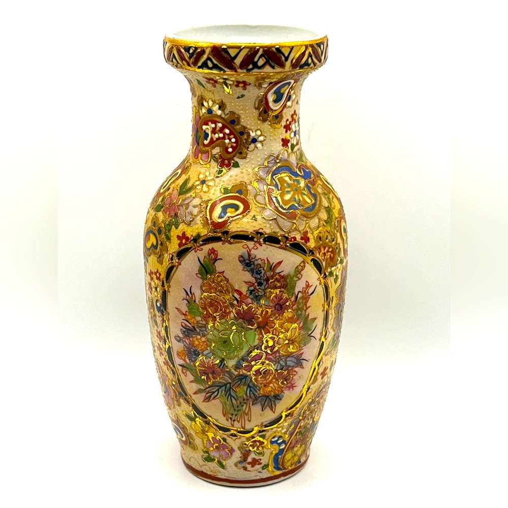 Asian Japanese Satsuma Style Ceramic Pottery Flower Vase Gold Enamel Floral 8 in